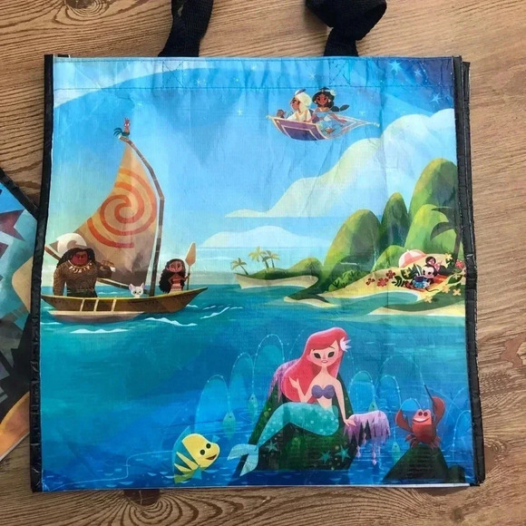 Disney D23 Limited Edition  Pins and Reusable Bags - Picture 5 of 11